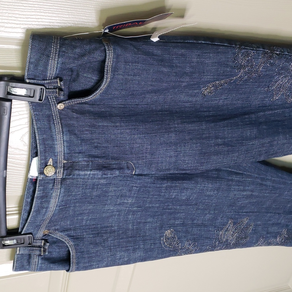 NWT Tribal Denim Stretch Extendible Embroidered Womens Blue Jeans Size 10
